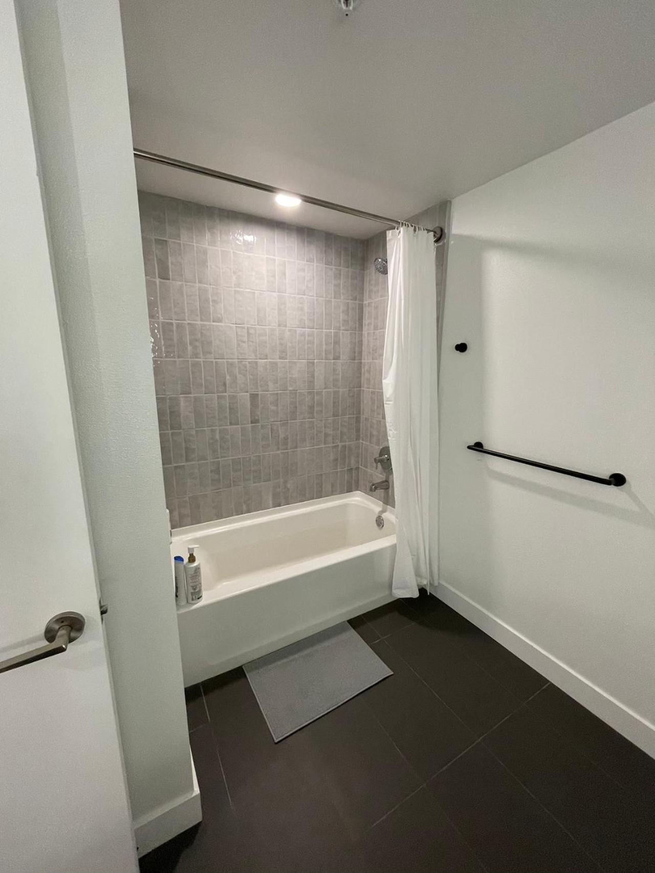 Elegant Retreat In The Heart Of La, Discover Your Lavish Hideaway Los Angeles Eksteriør bilde